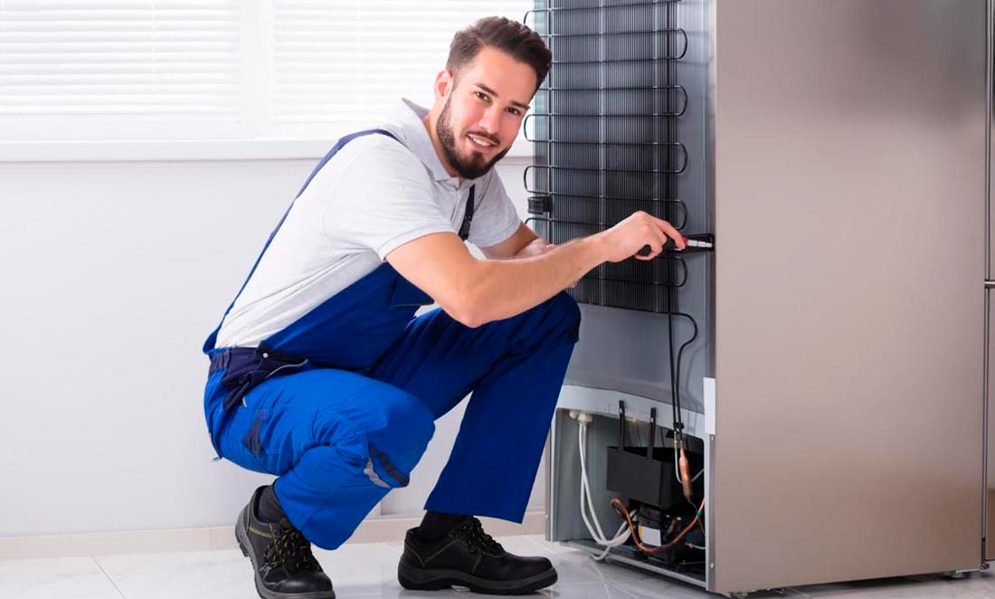 Who to call for refrigerator repair